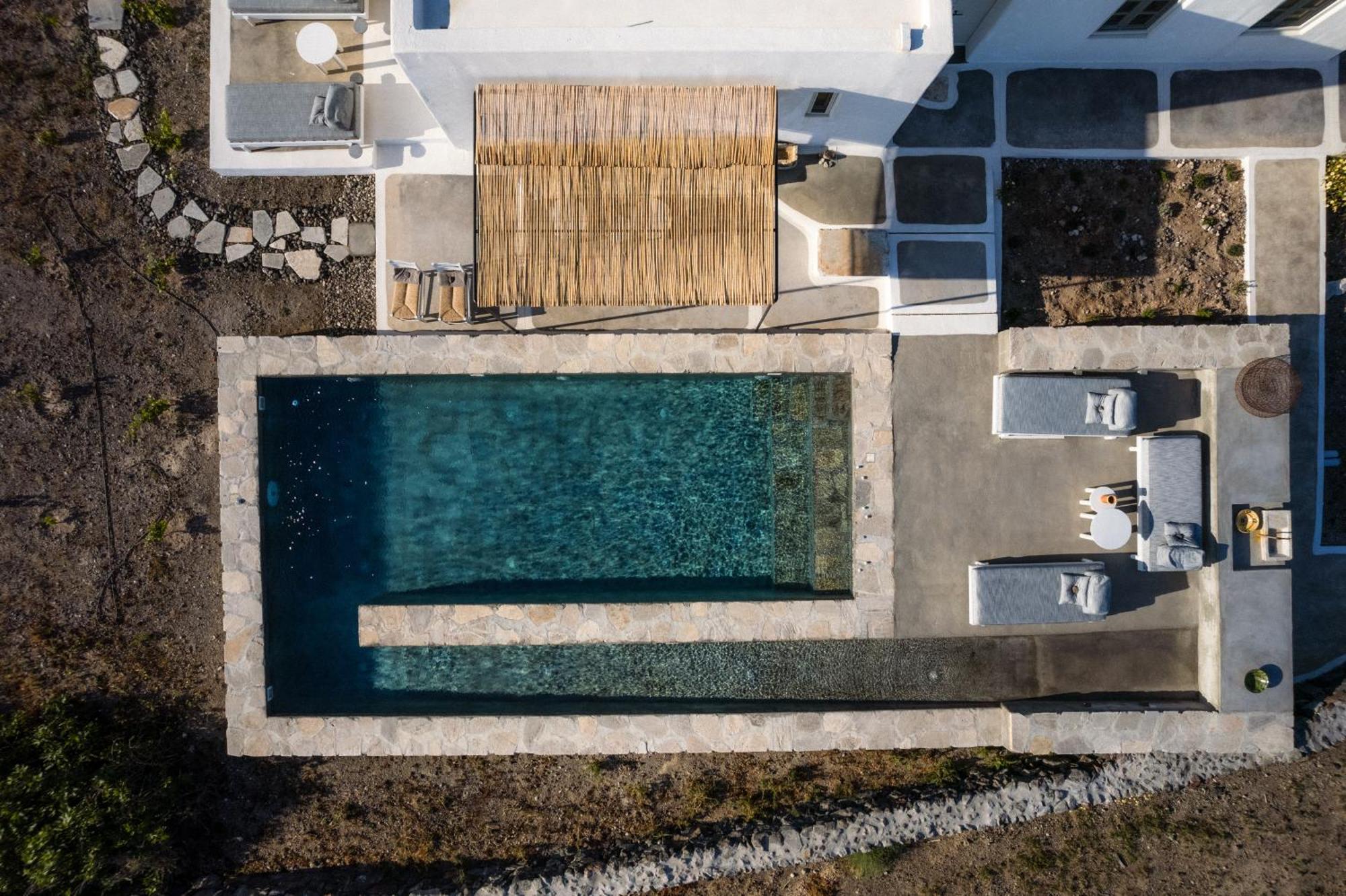 Готель Santa Irini Retreat Тирасія Екстер'єр фото
